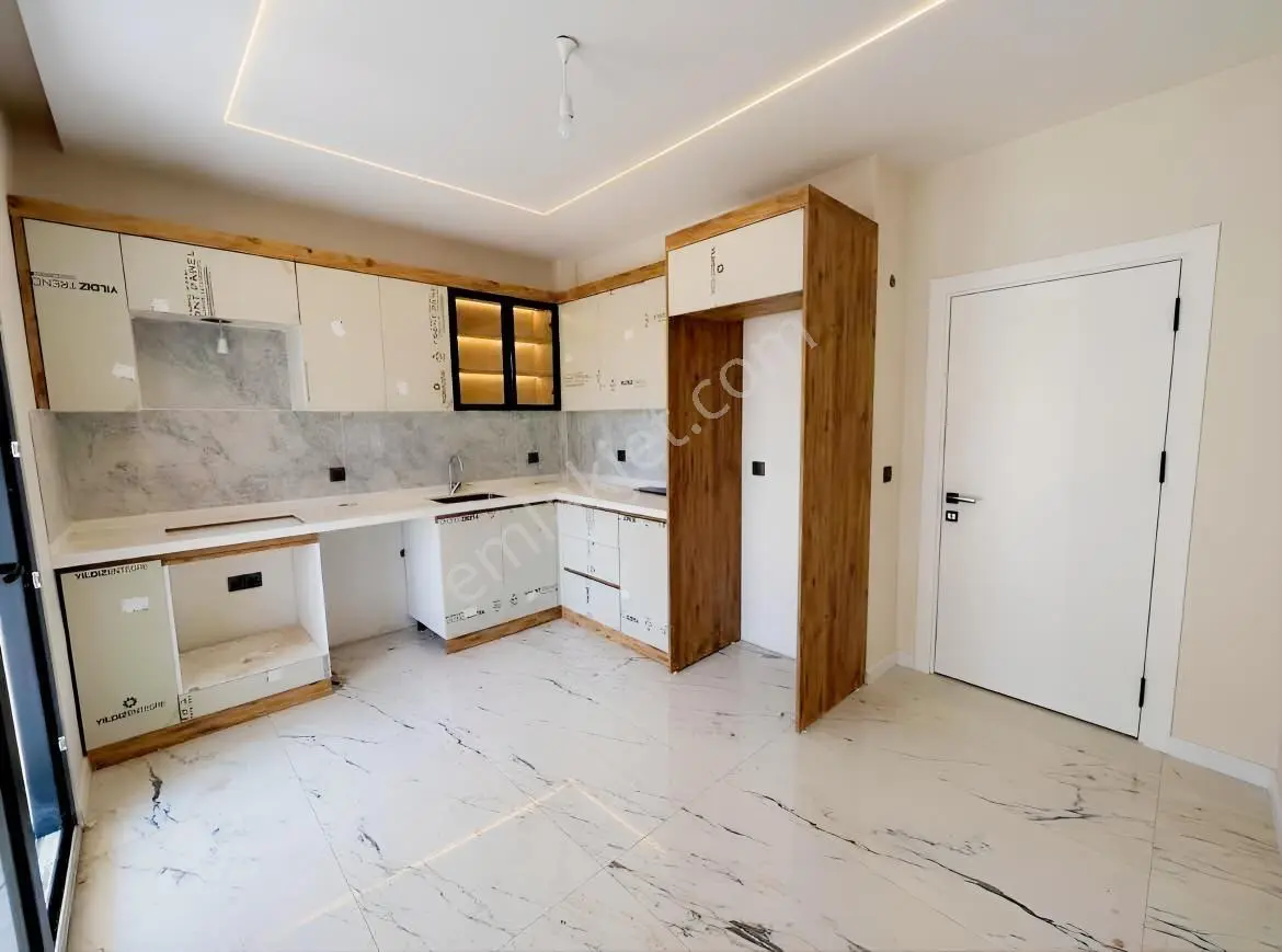 Onmax Bademlanında Satılık 2+1 Avantajlı Konumda Lüx Daire — fotoğraf 25