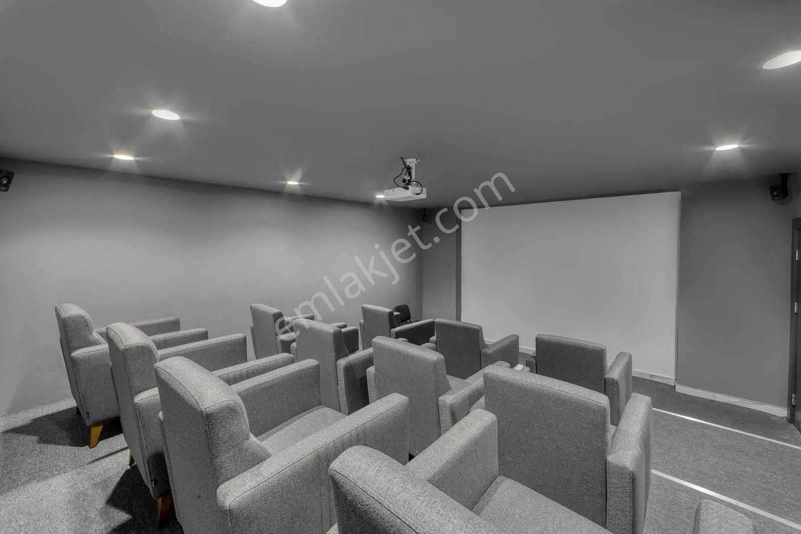 Alanya Avsallarda Muhteşem Komplekse Sahip Denize 800m 2+1 Penthouse — fotoğraf 13