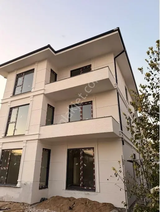 Çağ Emlaktan Yazlık Mah.120m2 3+1 Satılık Sıfır Daireler — fotoğraf 2