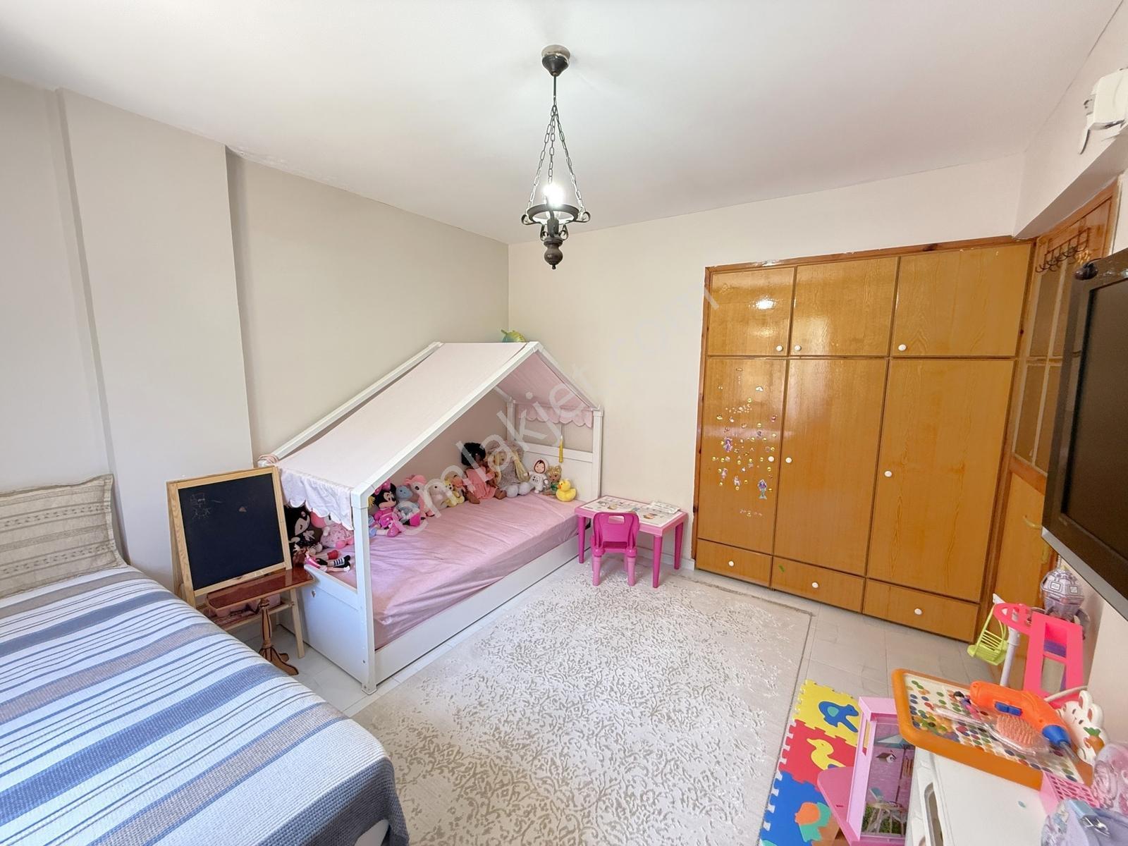 Kuşadası Marina Bölgesi Akdemir Sitesinde Forleks Satılık Villa! — fotoğraf 26