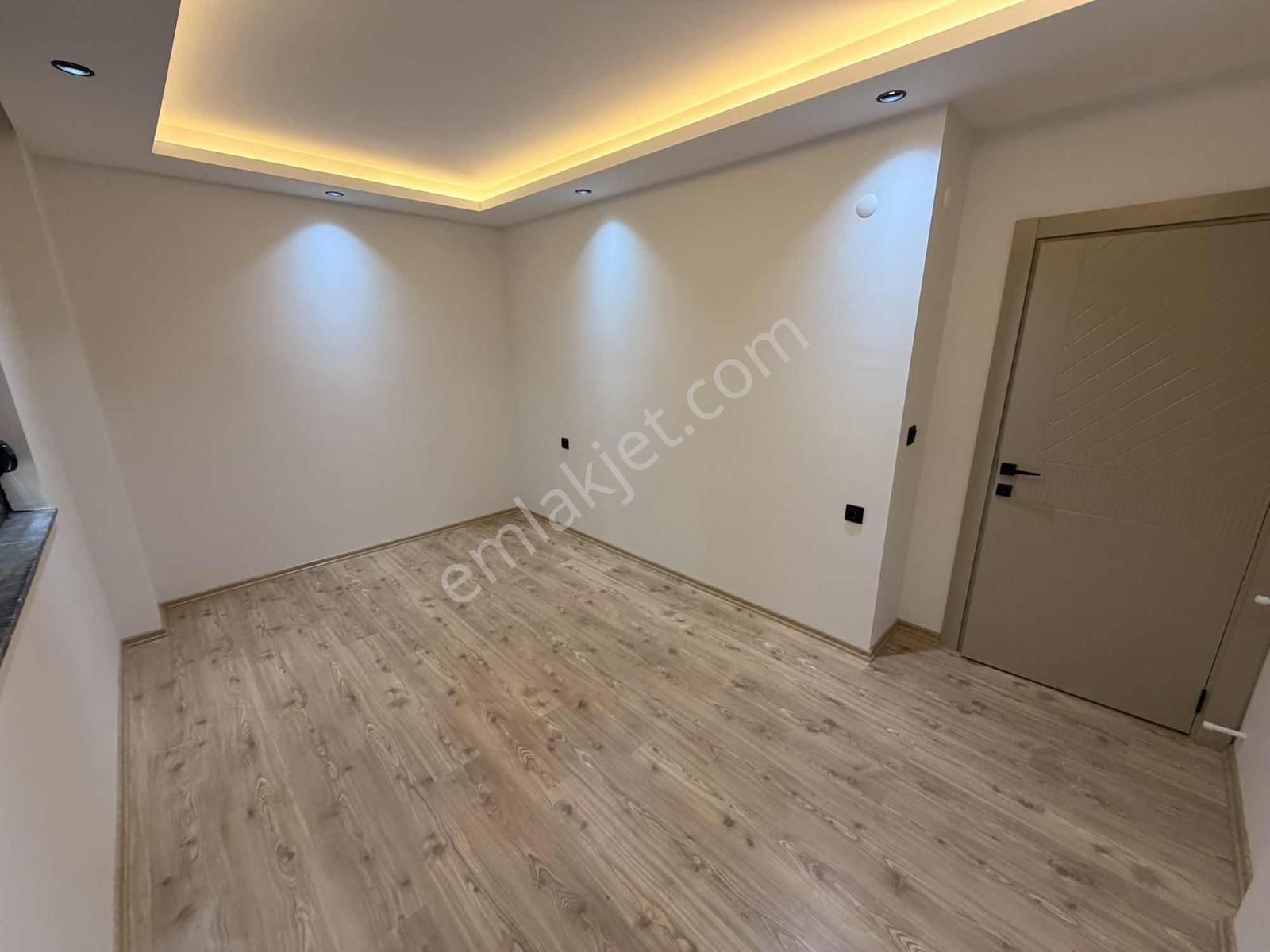 Çok Geniş Çok Özell 2+1 Yüksek Giriş Tramvaya Cok Yakın — fotoğraf 11