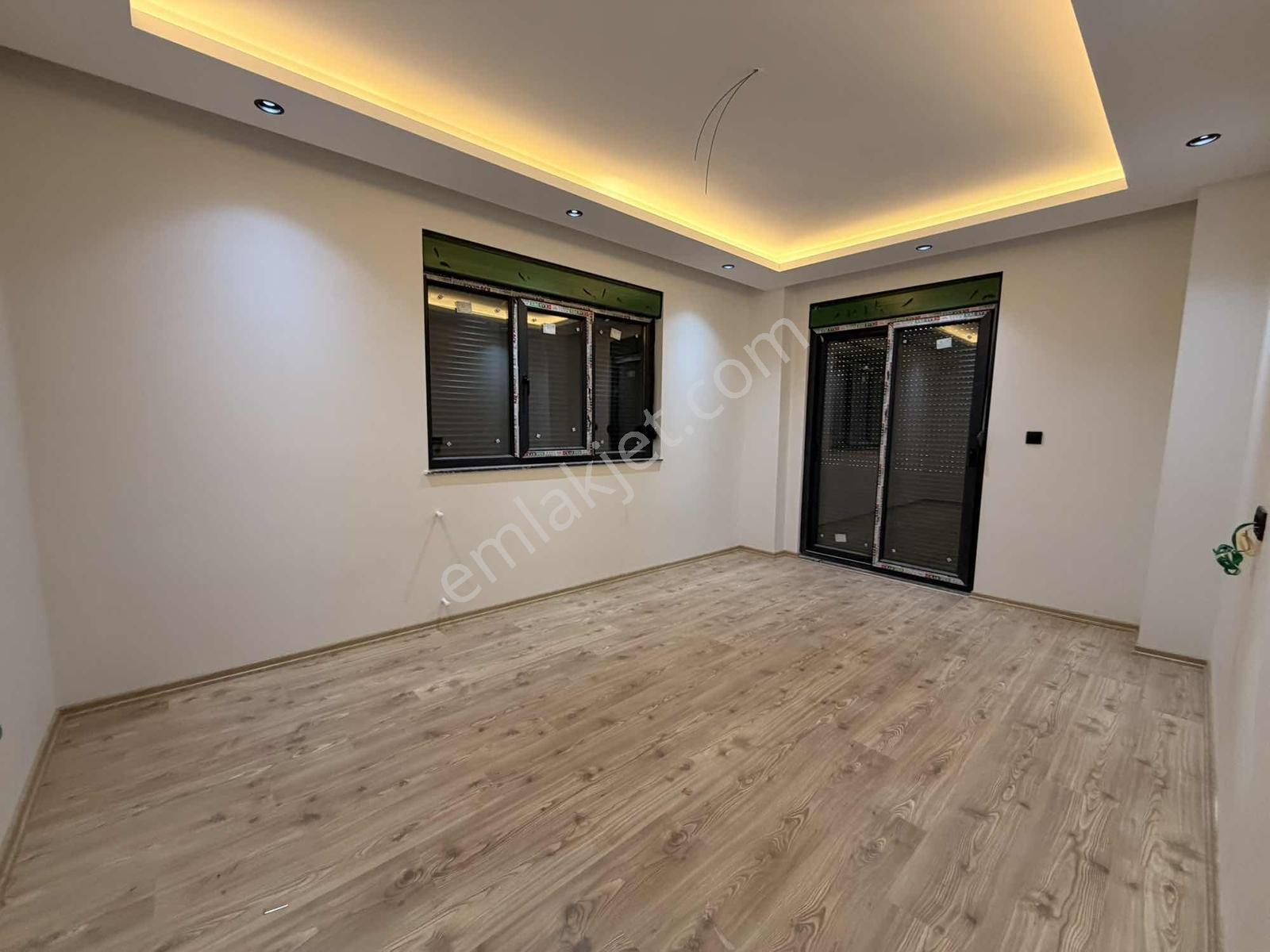 Çok Geniş Çok Özell 2+1 Yüksek Giriş Tramvaya Cok Yakın — fotoğraf 17