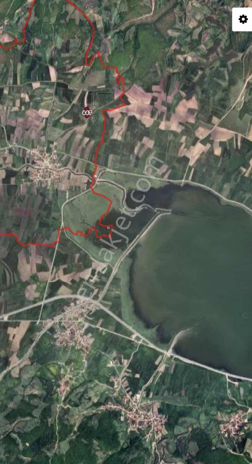 Ladik Tatlıcak'da Yola Cephe Göl Manzaralı Satılık Fırsat Tarla — fotoğraf 4