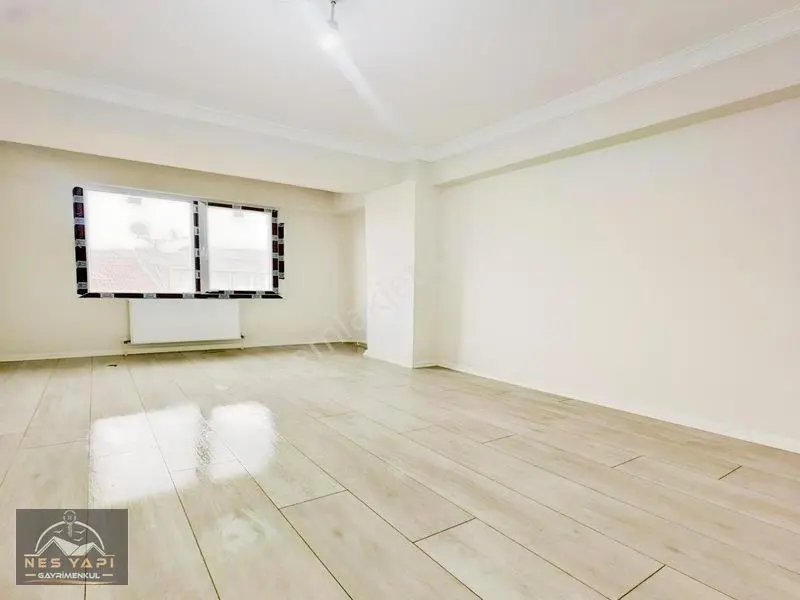 Metrobüse 5 Dk Sıfır İskanlı Arakat Daire!! — fotoğraf 8