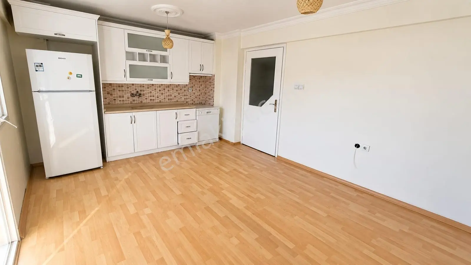 Karşıyaka Nergiz Goncalar 2+1 Daire — fotoğraf 2