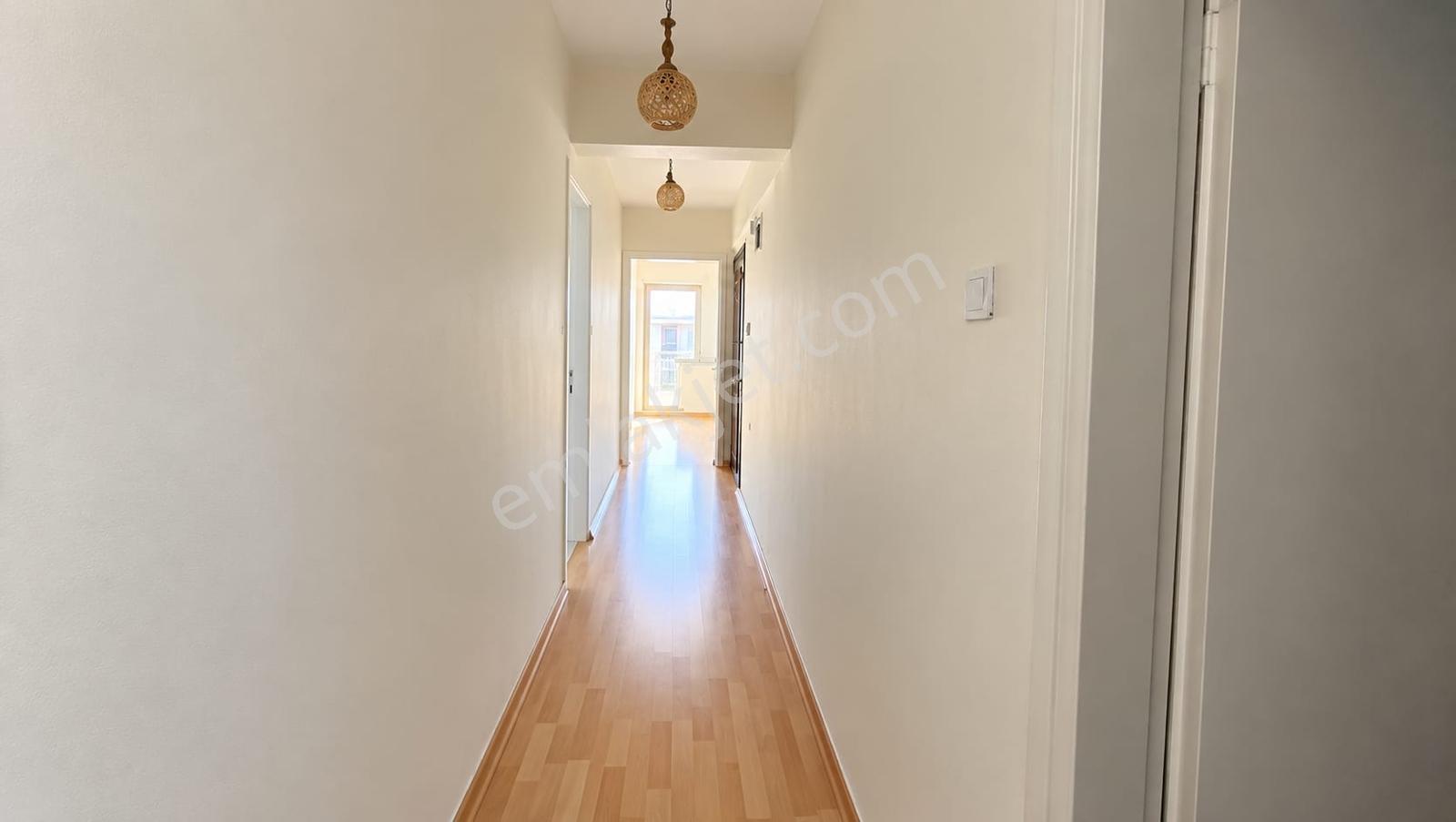 Karşıyaka Nergiz Goncalar 2+1 Daire — fotoğraf 7