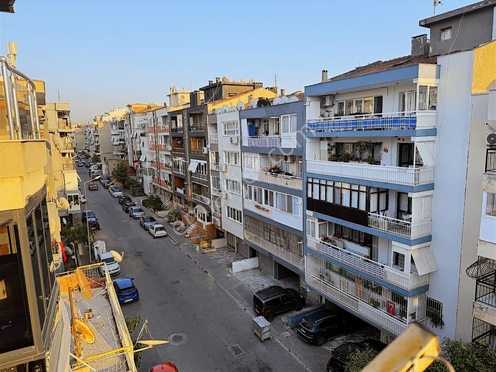 Karşıyaka Nergiz Goncalar 2+1 Daire — fotoğraf 15