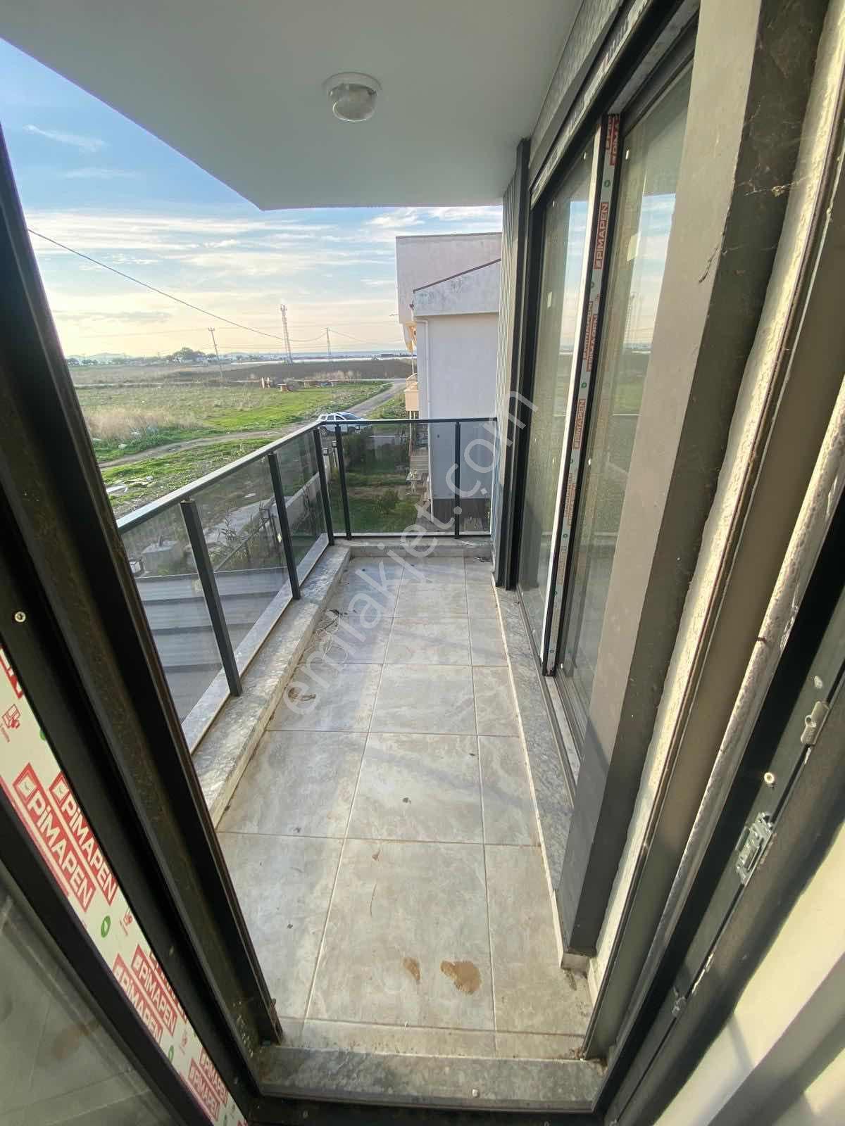 Denize Yakın Bahçeli Otoparklı Ön Cephe 2+1 İkiz Villa — fotoğraf 6