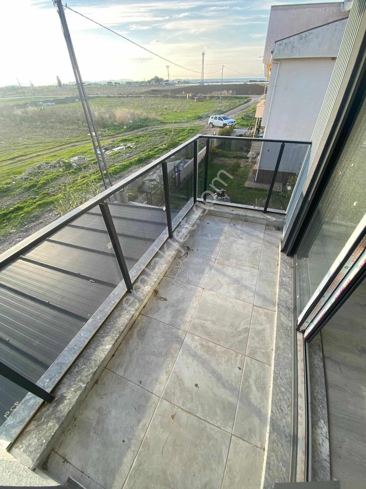 Denize Yakın Bahçeli Otoparklı Ön Cephe 2+1 İkiz Villa — fotoğraf 20