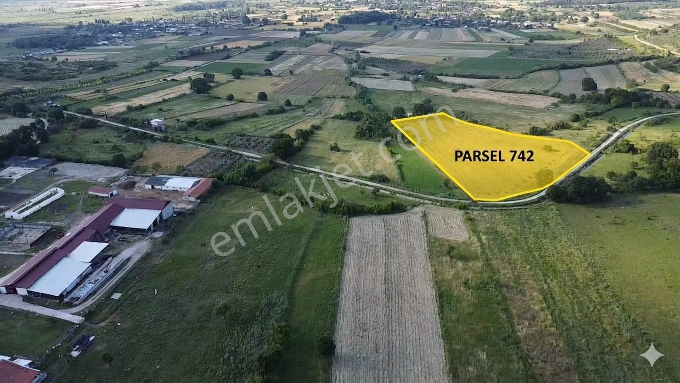 Bursa Mustafakemalpaşa Üçbeyli Köyünde 15.149 M² Tarla — fotoğraf 2