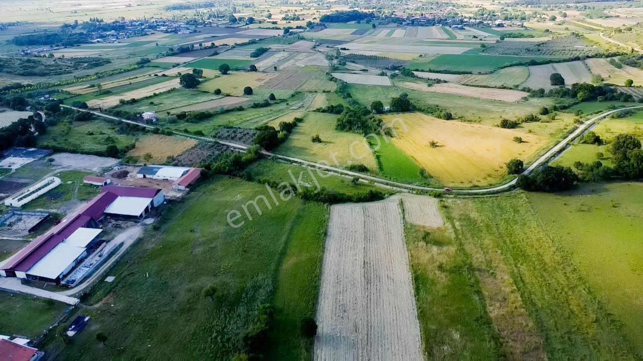 Bursa Mustafakemalpaşa Üçbeyli Köyünde 15.149 M² Tarla — fotoğraf 3