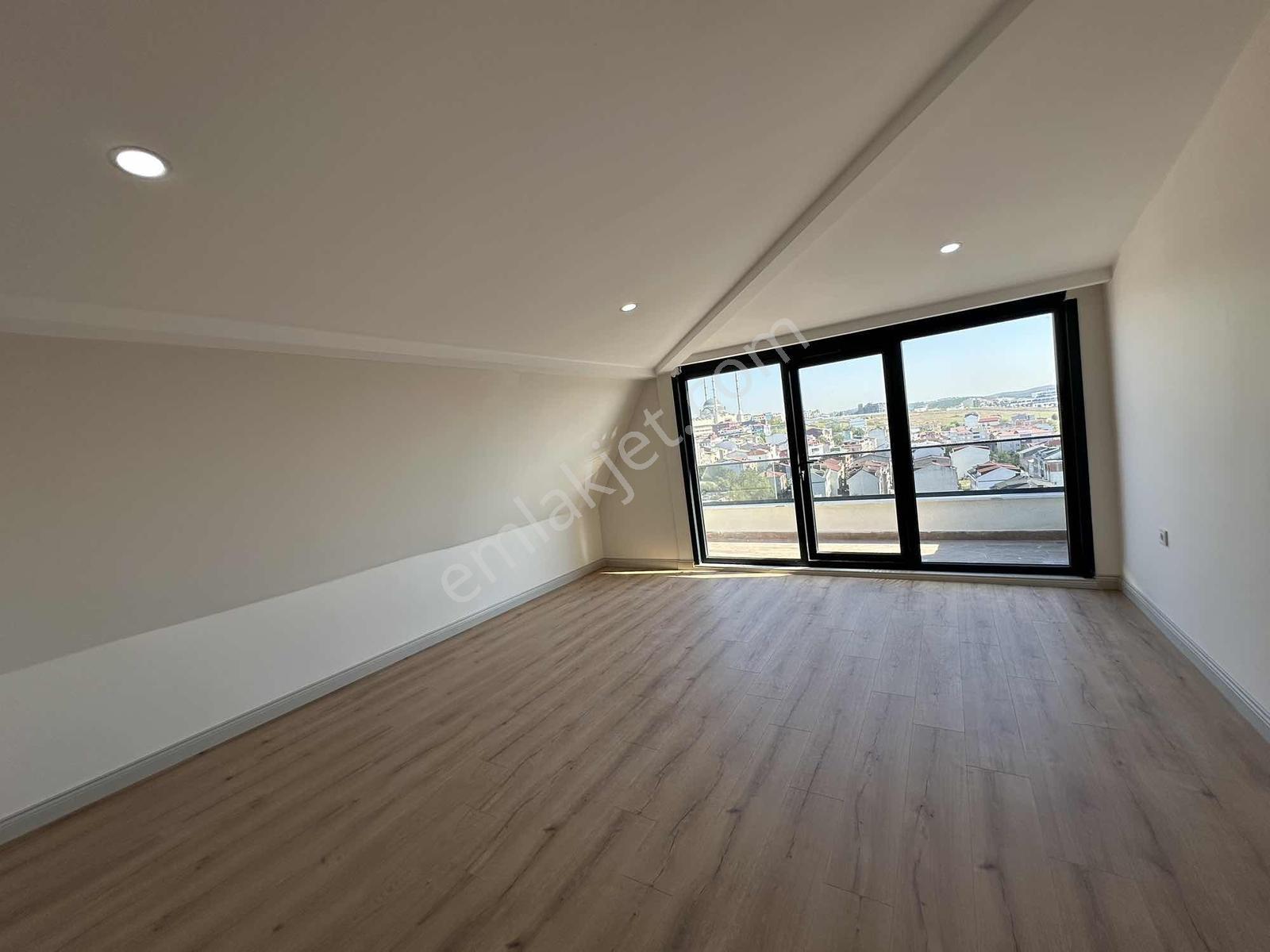 Taşolukta Müthiş Manzaralı Satılık 3+1 Yüksek Çatı Katı Daire — fotoğraf 17