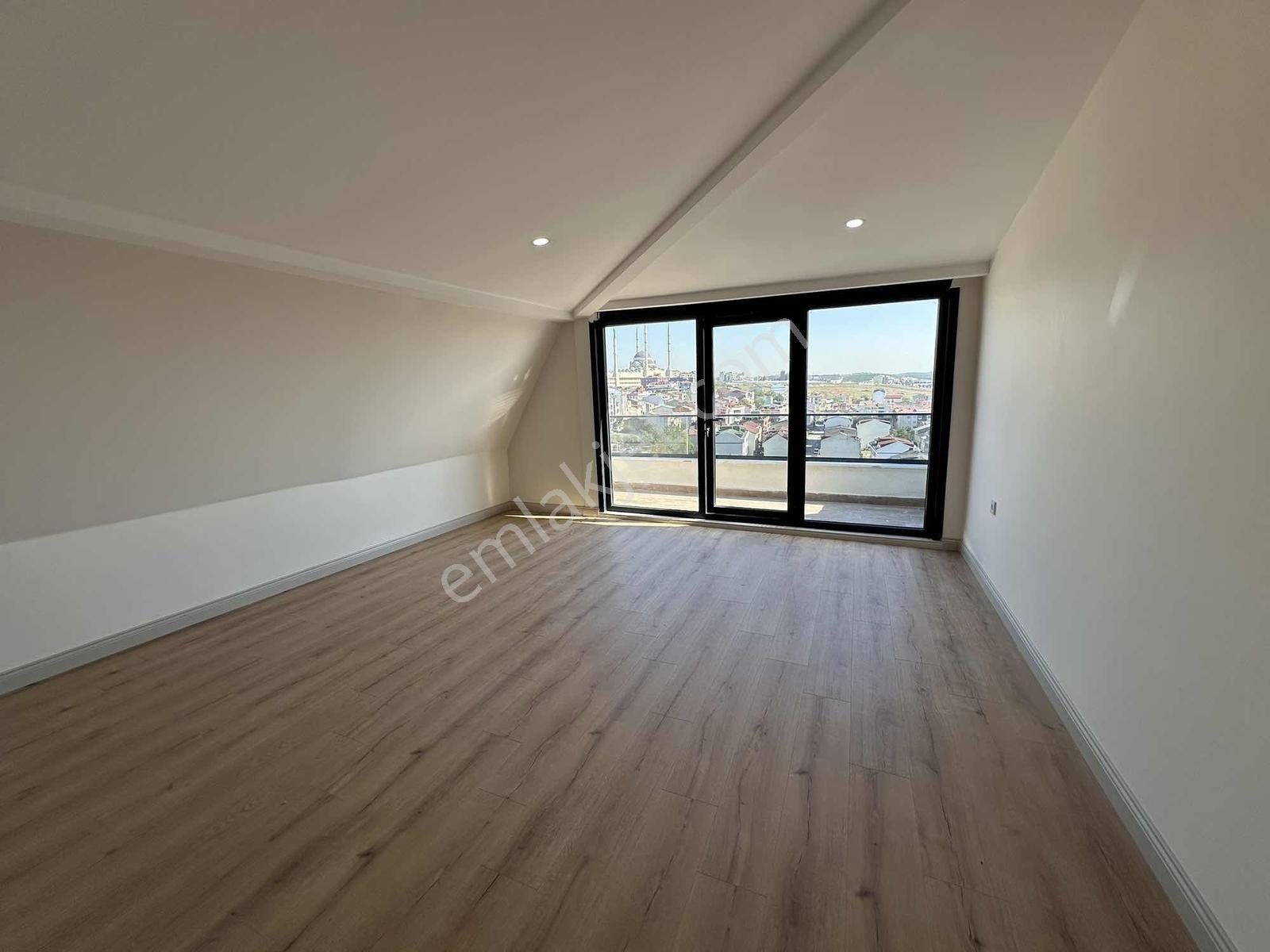 Taşolukta Müthiş Manzaralı Satılık 3+1 Yüksek Çatı Katı Daire — fotoğraf 18