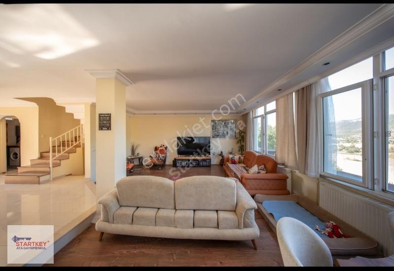 Güzelbahçe Çınarlı Mahallesi Site İçi 5+2 Satılık Villa — fotoğraf 2