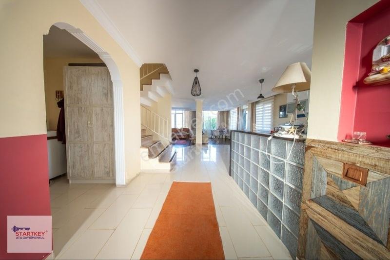 Güzelbahçe Çınarlı Mahallesi Site İçi 5+2 Satılık Villa — fotoğraf 8