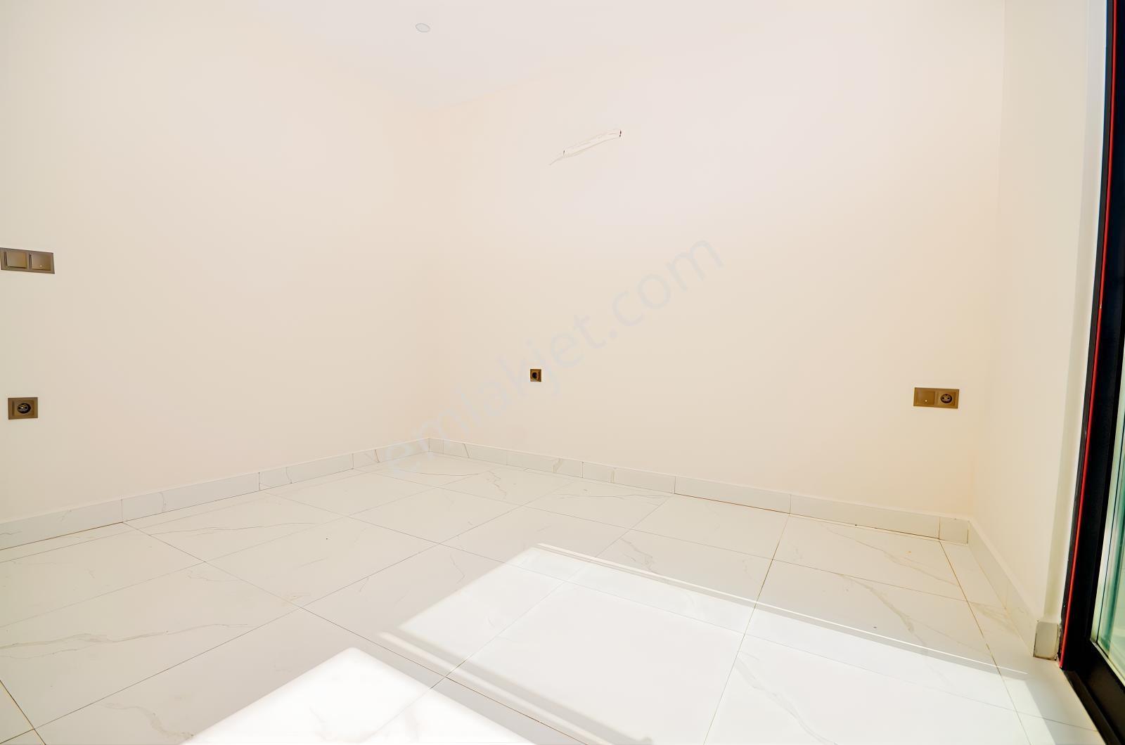 Konak Green Towers | 2+1 Penthouse | Zengin Sosyal Olanaklı — fotoğraf 9