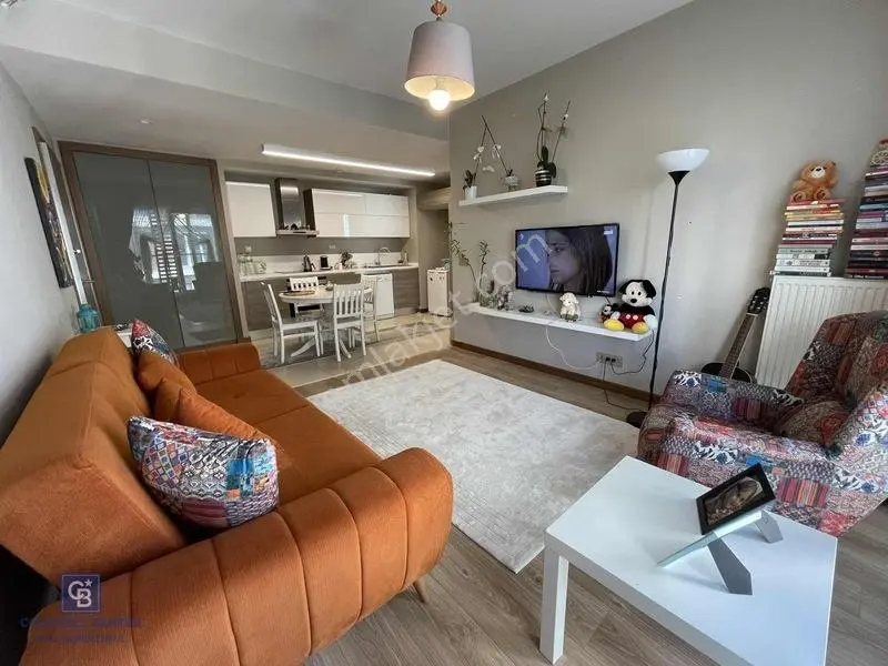 Resim İstanbul Sitesi 1+1 Satılık Daire — fotoğraf 3