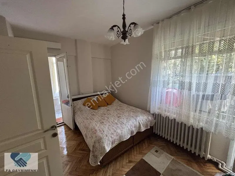 Merdivenköy'de Satılık 2+1 Daire - Hastanelere Yakın, Yatırımlık — fotoğraf 8