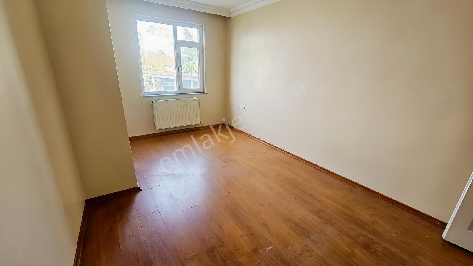 Akse Sapağı Meydanda Satılık 2+1 Daire — fotoğraf 9