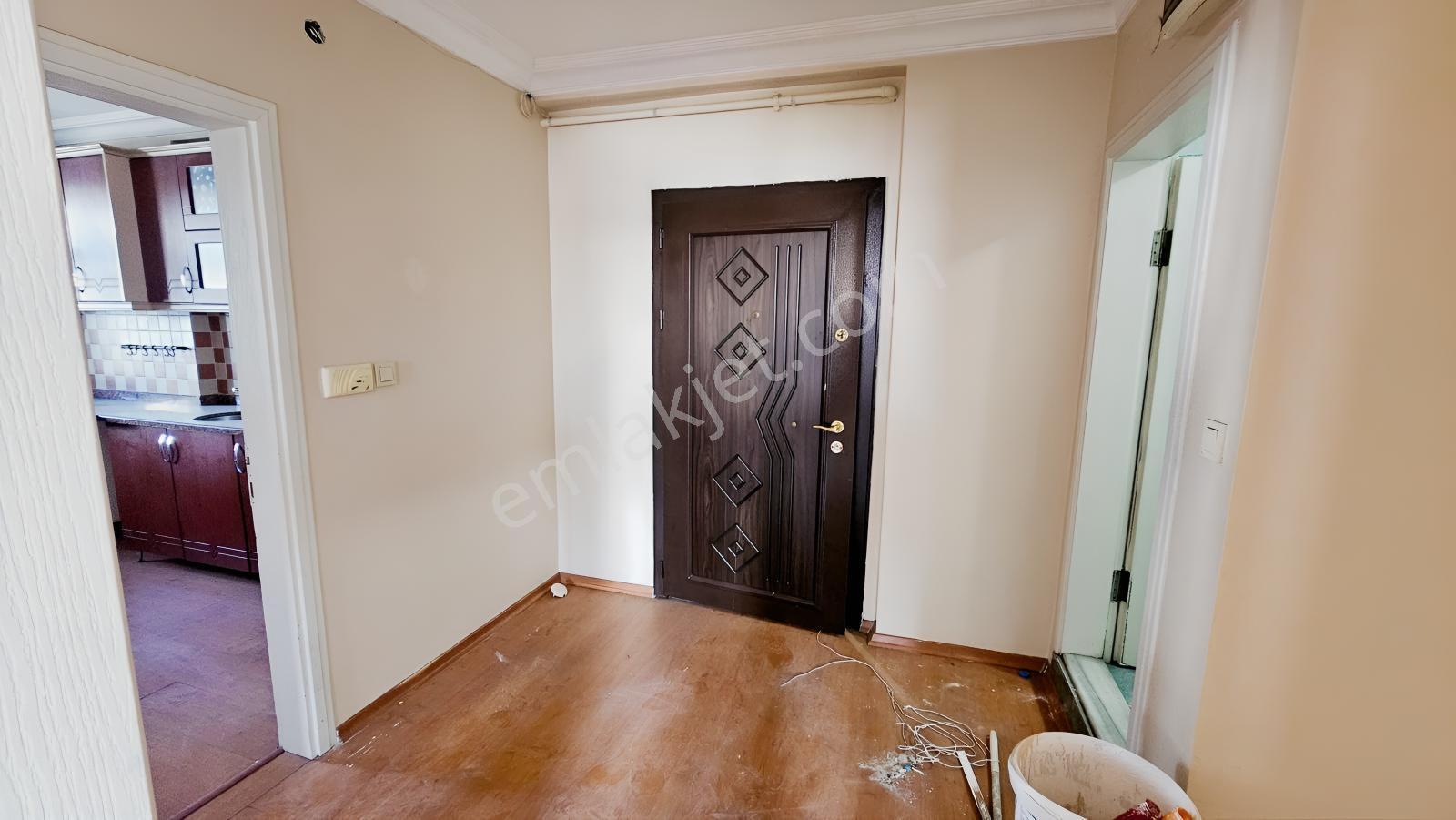 Akse Sapağı Meydanda Satılık 2+1 Daire — fotoğraf 19