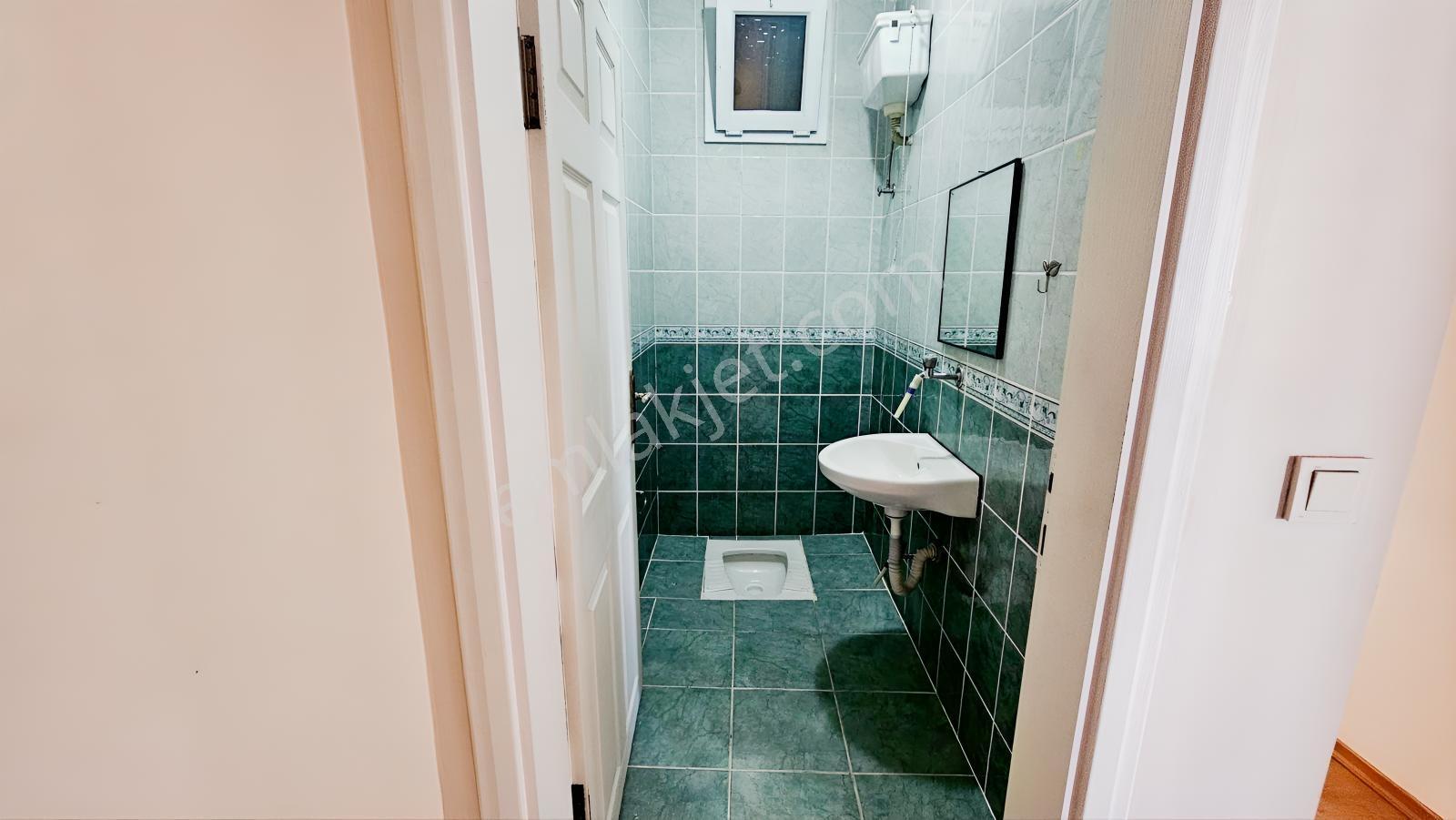 Akse Sapağı Meydanda Satılık 2+1 Daire — fotoğraf 20