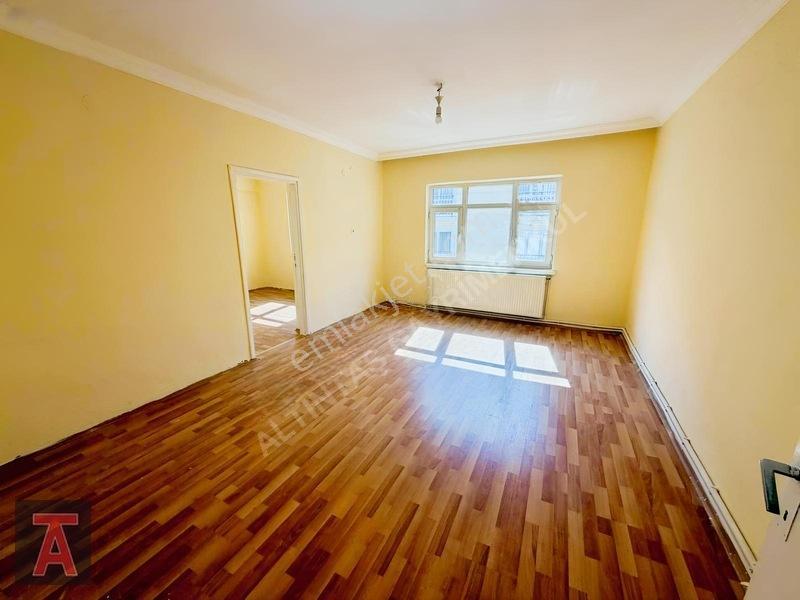 Maraşal Çakmak Mah Katta Krediye Uygun Cadde Yakını 3+1 Daire! — fotoğraf 7