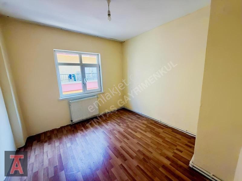 Maraşal Çakmak Mah Katta Krediye Uygun Cadde Yakını 3+1 Daire! — fotoğraf 11