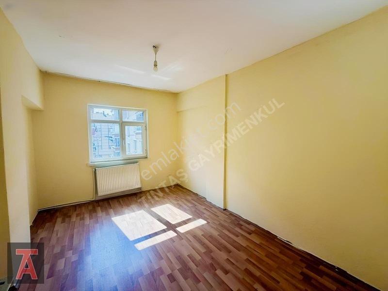 Maraşal Çakmak Mah Katta Krediye Uygun Cadde Yakını 3+1 Daire! — fotoğraf 14