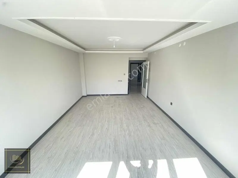 Yıldıztepe Caddede Sıfır 3+1 Park Manzaralı — fotoğraf 2