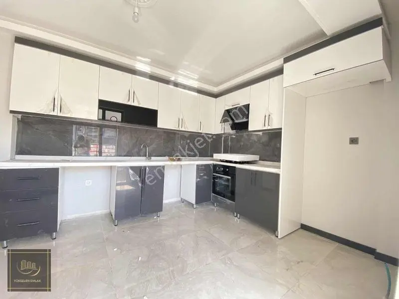 Yıldıztepe Caddede Sıfır 3+1 Park Manzaralı — fotoğraf 7