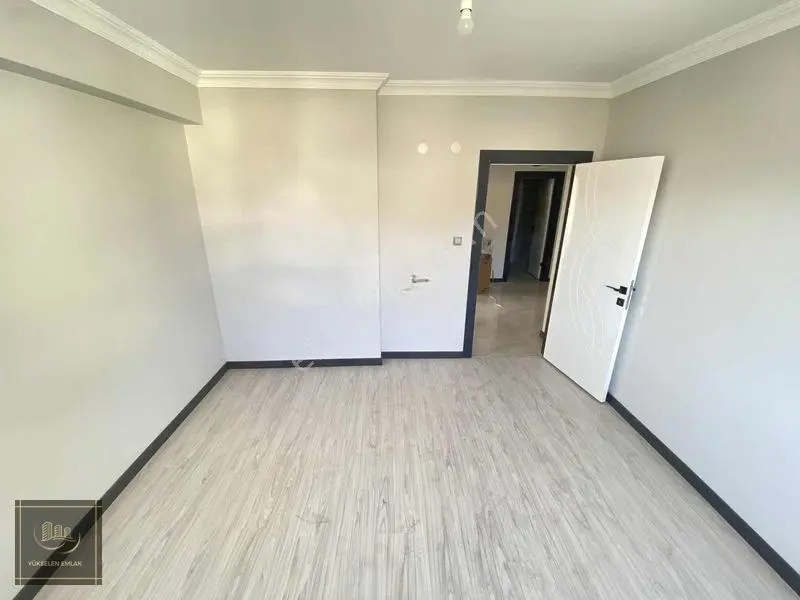 Yıldıztepe Caddede Sıfır 3+1 Park Manzaralı — fotoğraf 10