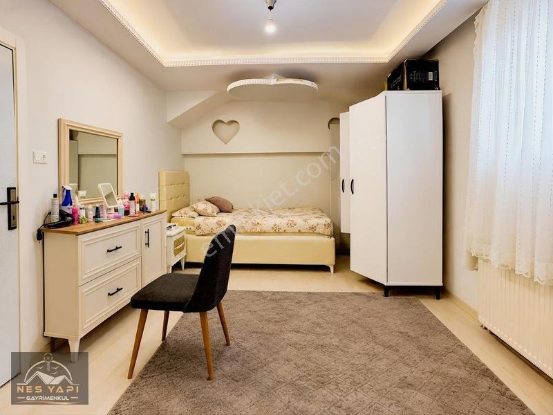 Merkezi Konumda Dev M2 2+1 Giriş Katı Daire!!!! — fotoğraf 3