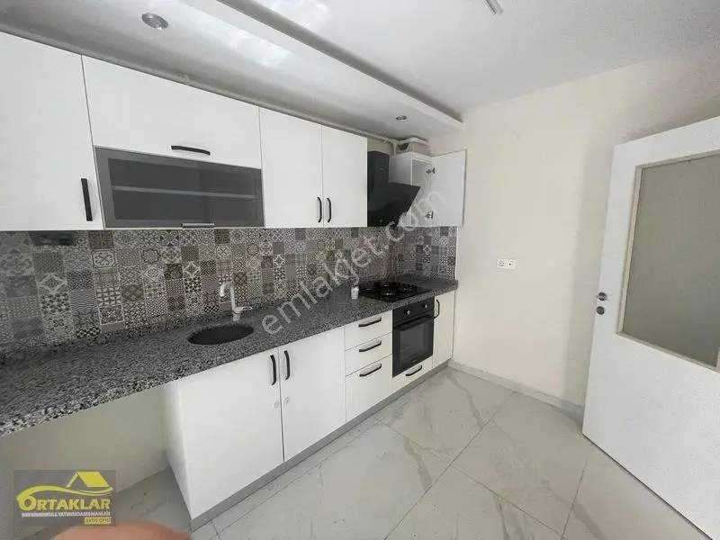 Özel Garajlı Köşe 2+1 — fotoğraf 17