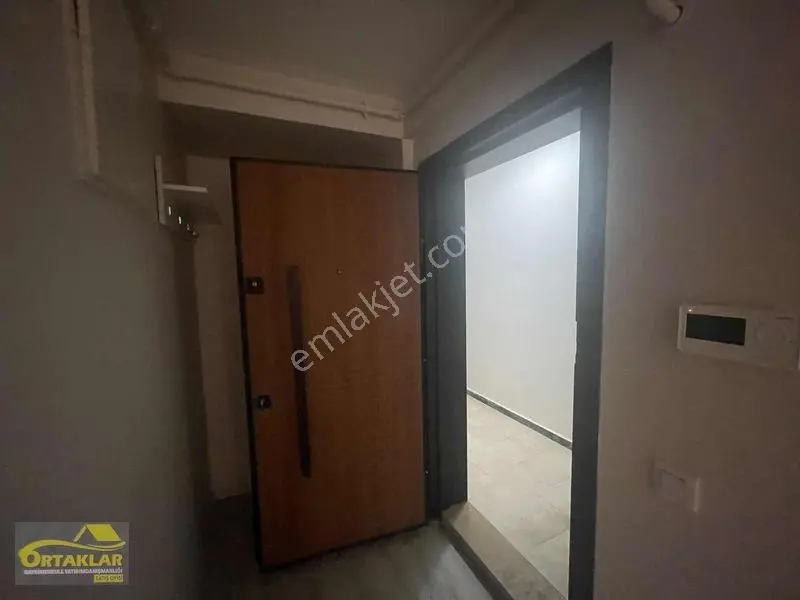 Özel Garajlı Köşe 2+1 — fotoğraf 19