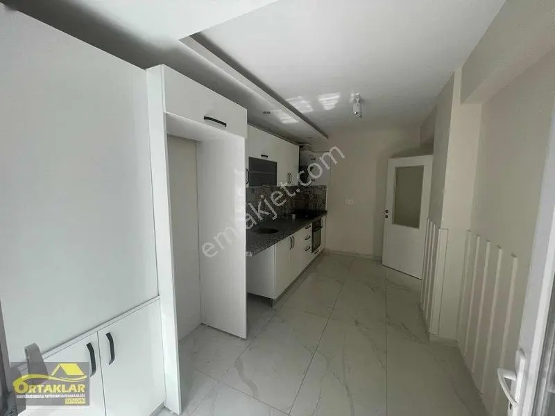 Özel Garajlı Köşe 2+1 — fotoğraf 21