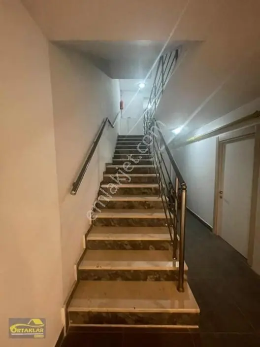 Özel Garajlı Köşe 2+1 — fotoğraf 22