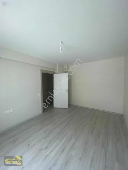Özel Garajlı Köşe 2+1 — fotoğraf 27