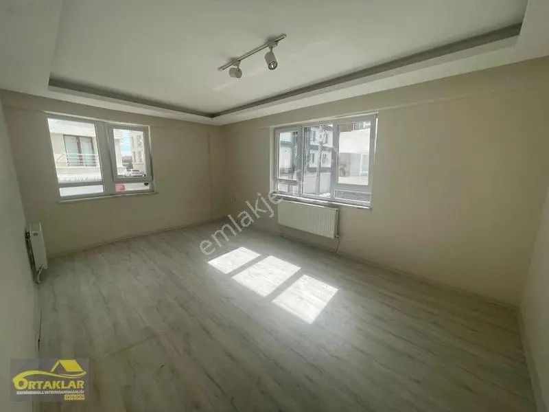 Özel Garajlı Köşe 2+1 — fotoğraf 30