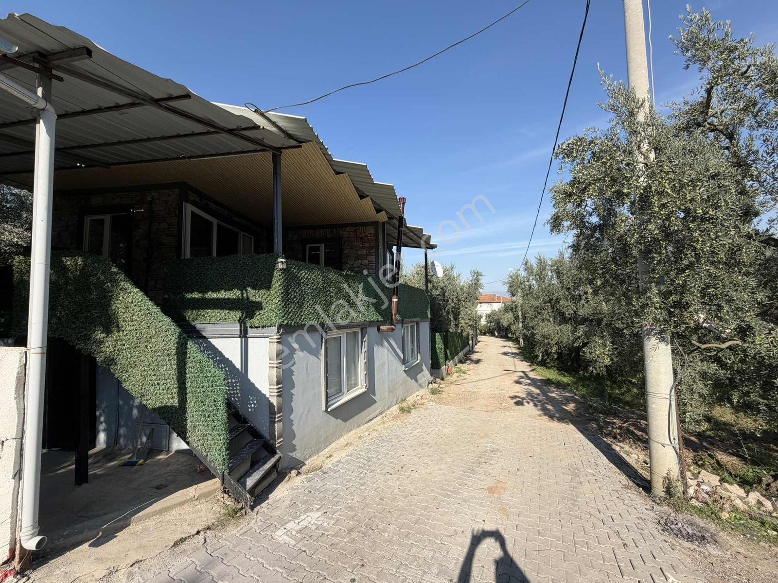 Göllüce' De Kelepir Eşyalı Satılık 2 Katlı Müstakil Ev — fotoğraf 2
