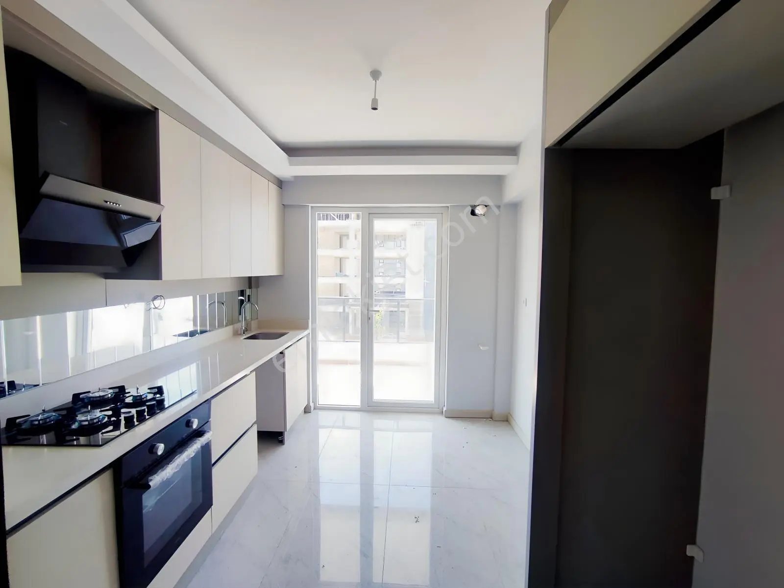 Etimesgut Aşagıyurtçu Da Sıfır 2+1 Satılık Daire — fotoğraf 8