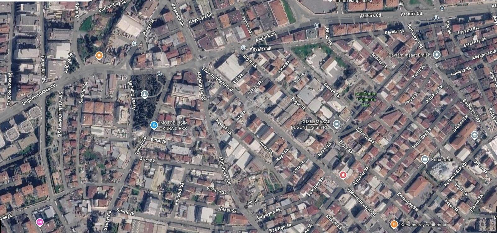 Bahçelievlerde İki Caddeye Cepheli Ticari İmarlı Satılık Arsa