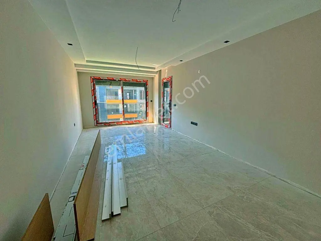 Uytundan Örende Havuzlu Ultralüks Sitede 2+1 Akıllı Daire — fotoğraf 31