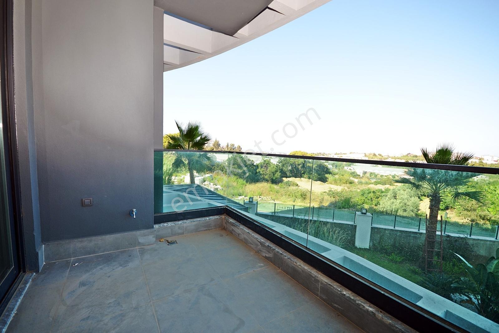 Kavi Velux | Eşyasız 2+1 | Sosyal Olanaklı — fotoğraf 4