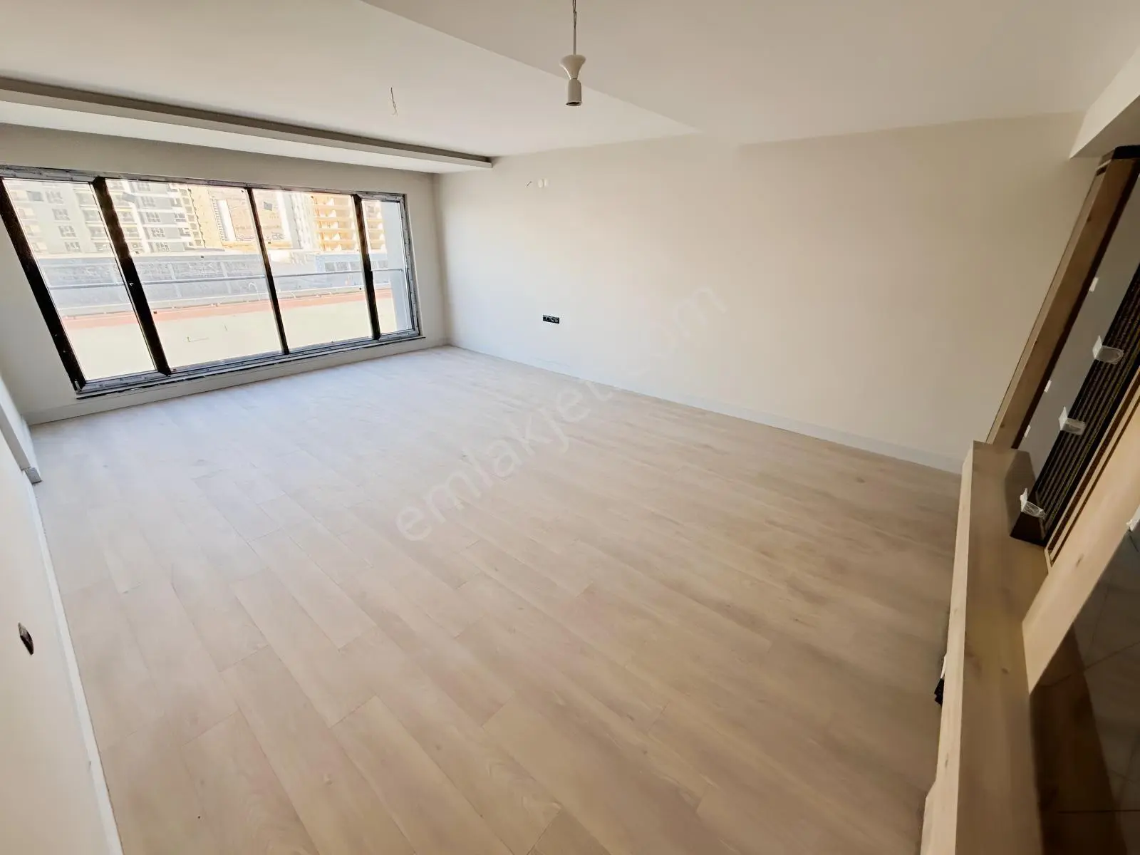 Ovacıkta Eşsiz Mimari Ada Mutfaklı 4.5+1 Satılık Prıme Ofis'ten — fotoğraf 3