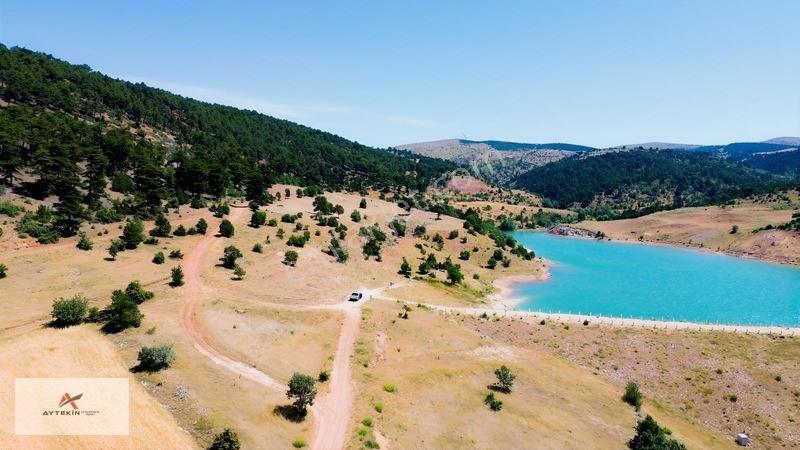 Göletin Hemen Yanında 3.348 M² Müstakil Tapulu Tarla — fotoğraf 11