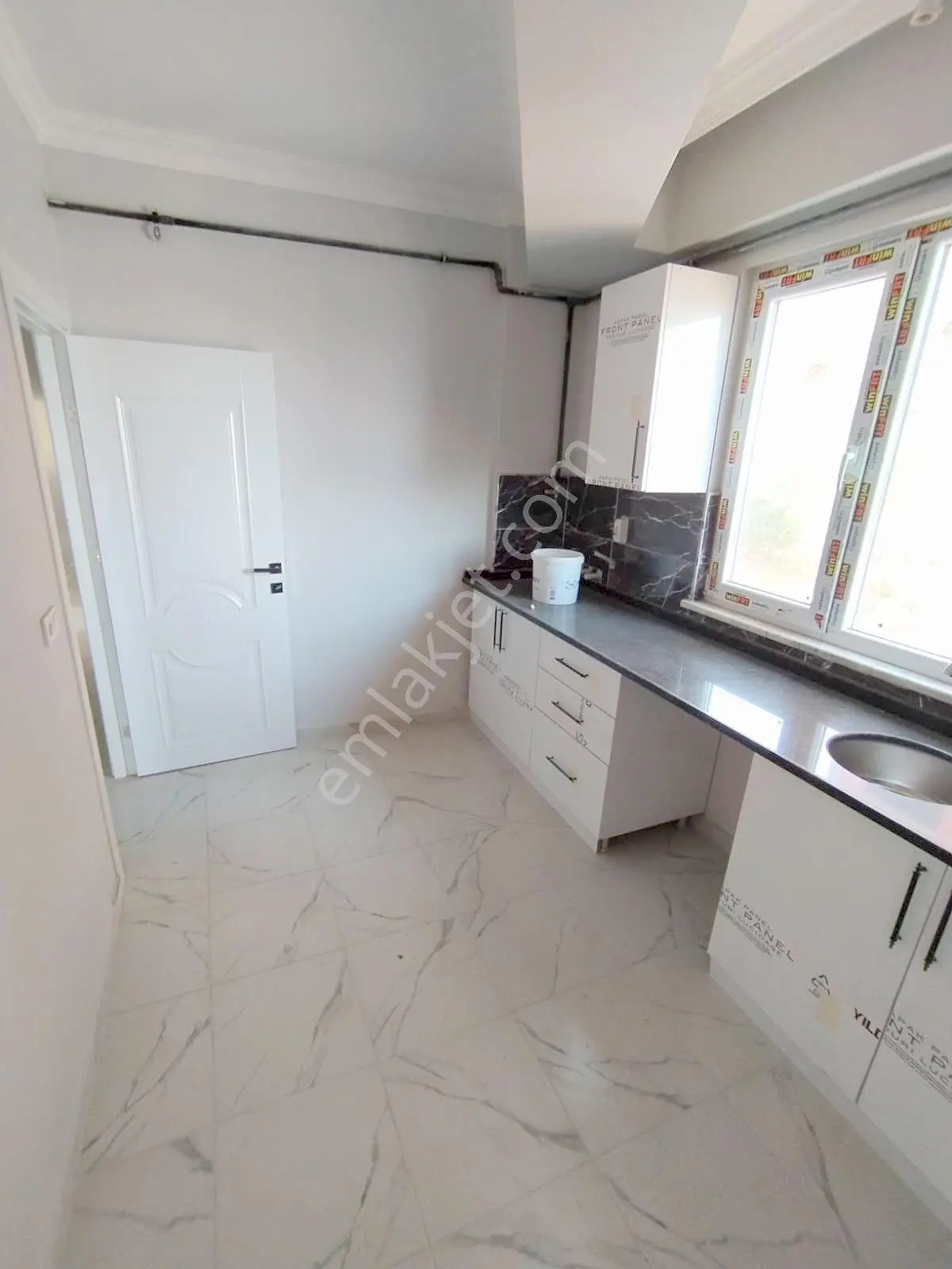 Mertcan'dan Yakacık'ta Orman Ve Adalar Manzaralı Lüks 3+1 İskanlı — fotoğraf 9