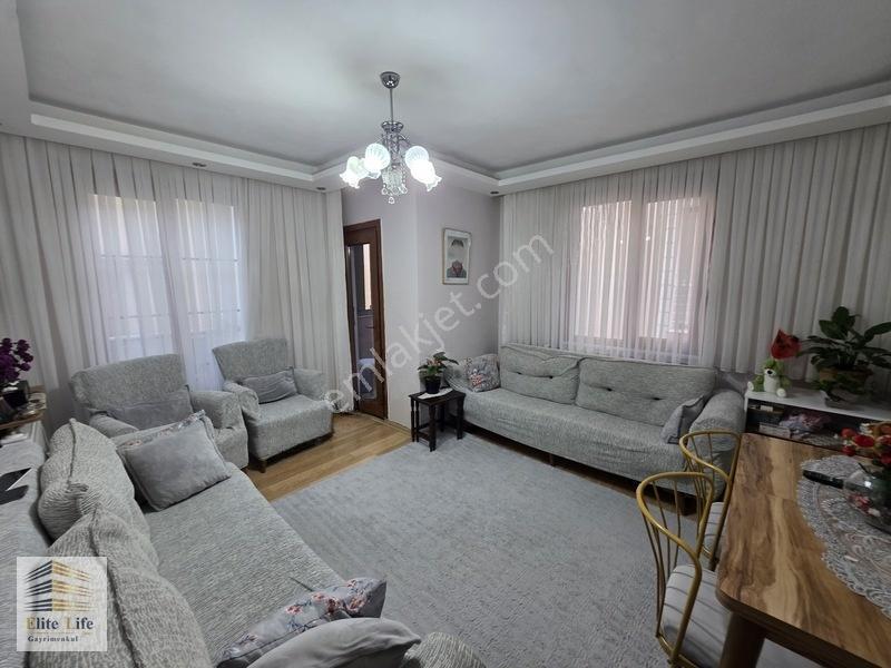 Mimar Sinan'da Merkezi Konumda İskanlı Krediye Uygun 2+1 Ara Kat — fotoğraf 3