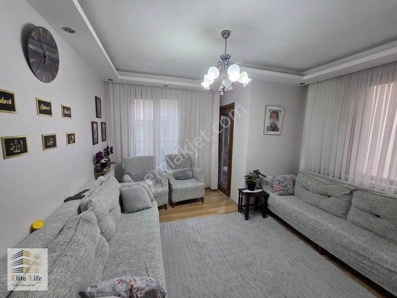 Mimar Sinan'da Merkezi Konumda İskanlı Krediye Uygun 2+1 Ara Kat — fotoğraf 4