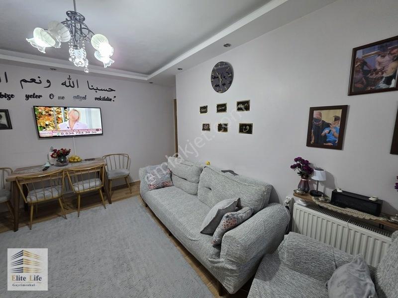 Mimar Sinan'da Merkezi Konumda İskanlı Krediye Uygun 2+1 Ara Kat — fotoğraf 9