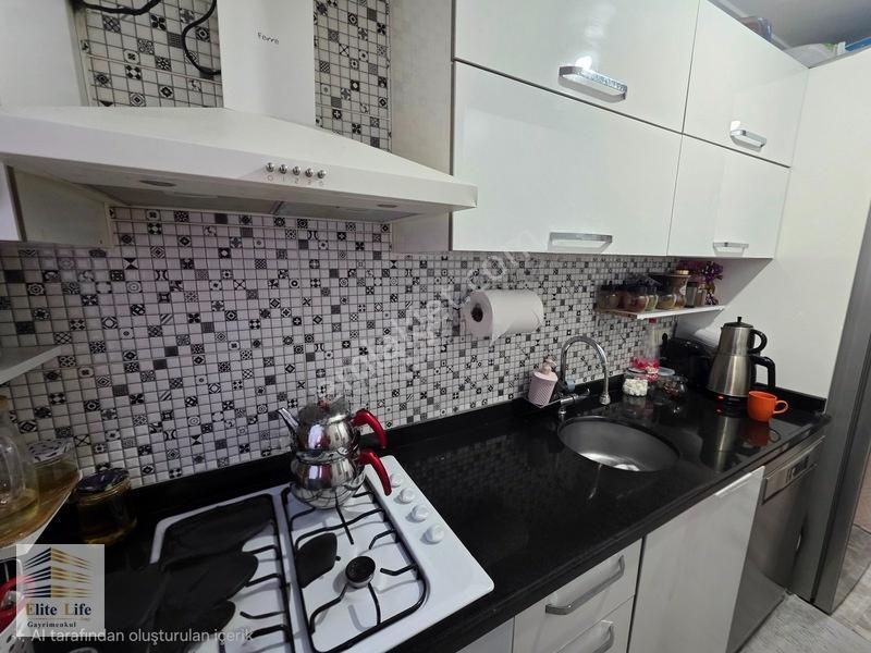 Mimar Sinan'da Merkezi Konumda İskanlı Krediye Uygun 2+1 Ara Kat — fotoğraf 17